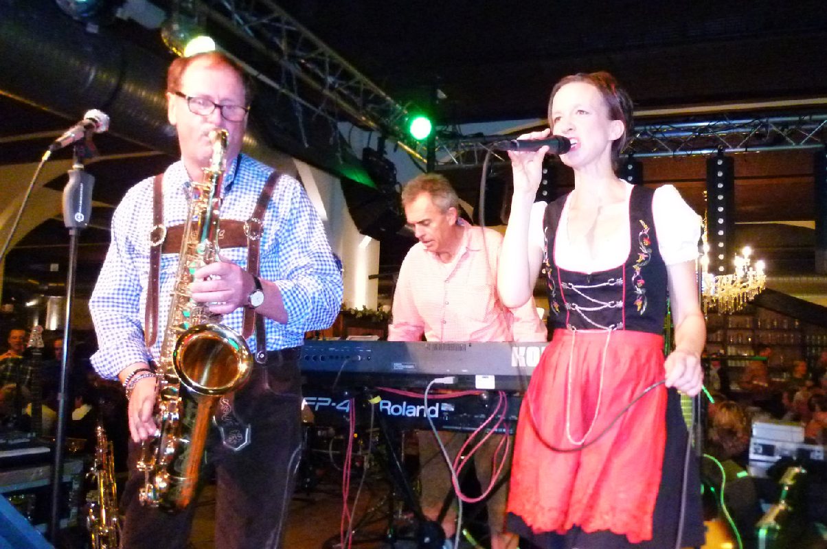 07   Dance  und Partyband   Oktoberfest